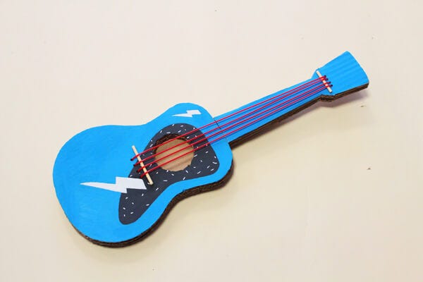 Mini chitarra per bambini