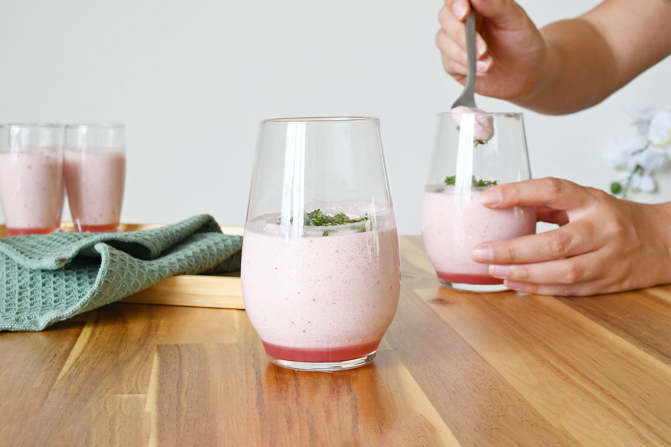 Ricetta Mousse al mascarpone, fragole, menta 